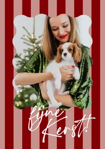 Modern kerstkaartje rood roze streepjes met foto