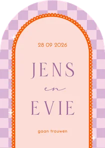 Moderne trouwuitnodiging in boogvorm met paarse ruitjes