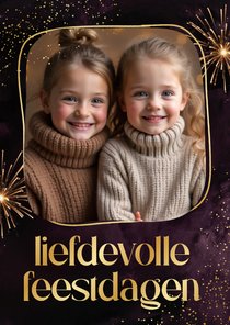 Nieuwjaarskaart liefdevolle feestdagen goud paars vuurwerk