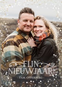 Nieuwjaarskaart met grote foto en wit met gouden confetti 