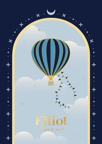 Origineel geboortekaartje met luchtballon en boog jongen