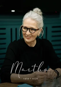 Rouwkaart met handgeschreven naam en grote foto