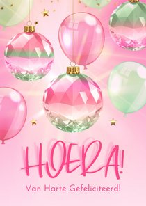  Sprankelende verjaardagskaart met kristallen ornamenten