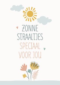 Sterktekaart met zon en bloemen zonnestraaltjes
