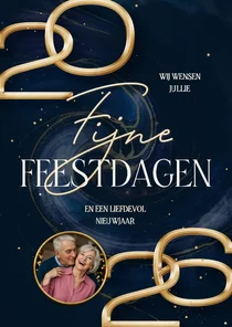 Stijlvolle kerstkaart met marmer swirl en groot jaartal