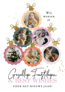 Trendy kerstkaart fotocollage kerstballen strik goud