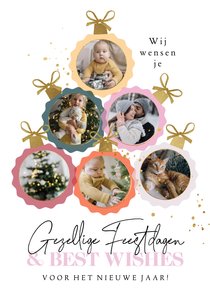 Trendy kerstkaart fotocollage kerstballen strik goud