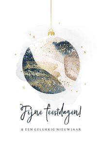 Trendy kerstkaart kerstbal watercolour goudlook sterren