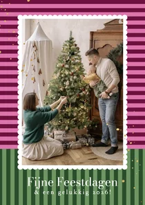 Trendy kerstkaart kleurrijk streeppatroon kader goud