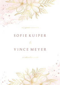 Trouwkaart romantisch gouden bloemen met roze waterverf