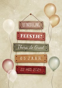 Uitnodiging 65 jaar met feestelijke ballonnen bordjes