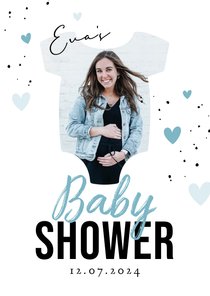 Uitnodiging blauw babyshower rompertje foto hartjes