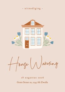 Uitnodiging housewarming in beige met huisje en bloemen