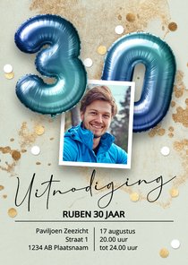 Uitnodiging verjaardag 30 jaar jongen man ballonnen