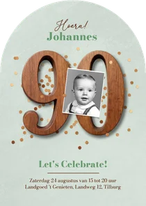 Uitnodiging verjaardag 90 vintage houten cijfers confetti