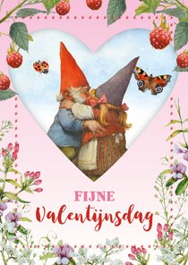 Valentijn knuffelende kabouters in de natuur