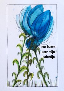 Valentijnskaart met blauwe bloemen