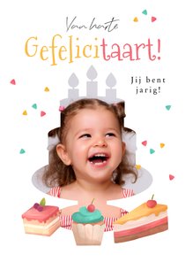 Verjaardagskaart gefelicitaart taart confetti foto