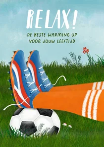 Verjaardagskaart met benen en voetbalschoenen