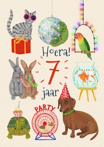 Verjaardagskaart met dieren die feest vieren