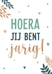 Verjaardagskaart met hartjes en confetti