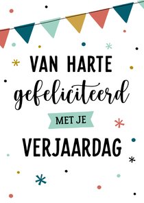 Verjaardagskaart met kleurrijke vlagjes