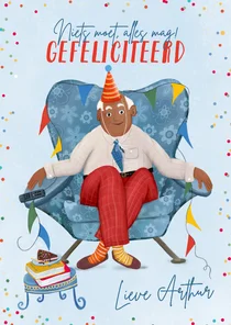 Verjaardagskaart met oudere meneer in luie stoel