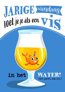 Verjaardagskaart met vis in bierglas