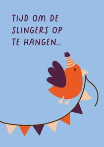 Verjaardagskaart met vogeltje dat de slingers ophangt
