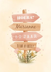 Verjaardagskaart wegwijzer met bloemen 50 jaar aanpasbaar