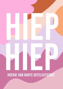 Vrolijke verjaardagskaart hiep hiep trendy roze