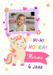 Vrolijke verjaardagskaart voor meisje met unicorn en foto