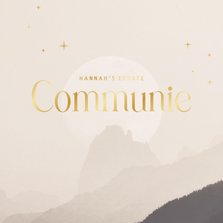 Bijzondere beige communie uitnodiging met maan en landschap