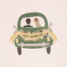 Felicitatie huwelijk versierde auto 'just married'