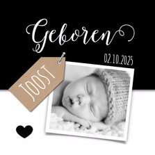 Geboortekaartje met kraft label, zwart wit en foto