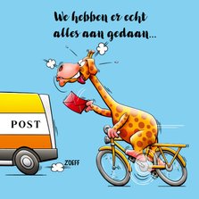 Grappige late verjaardagskaart met een giraf op fiets