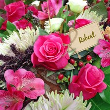 Mooie bloemenkaart met Rozen en Chrysanten in boeket