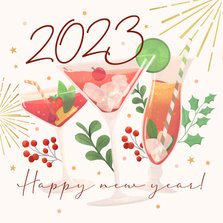 Nieuwjaarskaart cocktails en vuurwerk cheers 2023
