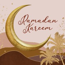 Stijlvolle ramadan kaart landschap palmbomen halve maan goud