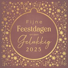 Trendy kerstkaart met goudkleurige kerstversiering