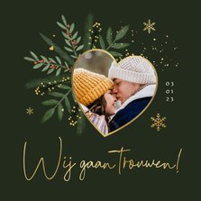 Trouwkaart uitnodiging winter wedding groen goud sneeuw hart