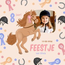 Uitnodiging paarden kinderfeestje bruin met foto