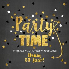 Uitnodiging Party-Time kaart krijtbord en sterren goud