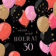 Verjaardagskaart hippe vrouwelijke ballonnen en confetti
