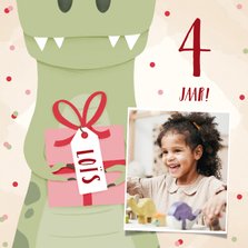 Verjaardagskaart met dinosaurus, cadeautje en foto