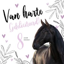 Verjaardagskaart paard en lila hartjes bladeren