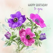 Verjaardagskaart roze en paarse anemonen
