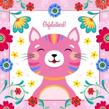 Vrolijke kat verjaardagskaart met kleurrijke bloemen