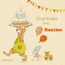 Vrolijke verjaardagskaart grote taart met beer en muis