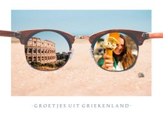 Grappige vakantiekaart met zonnebril met daarin eigen foto's